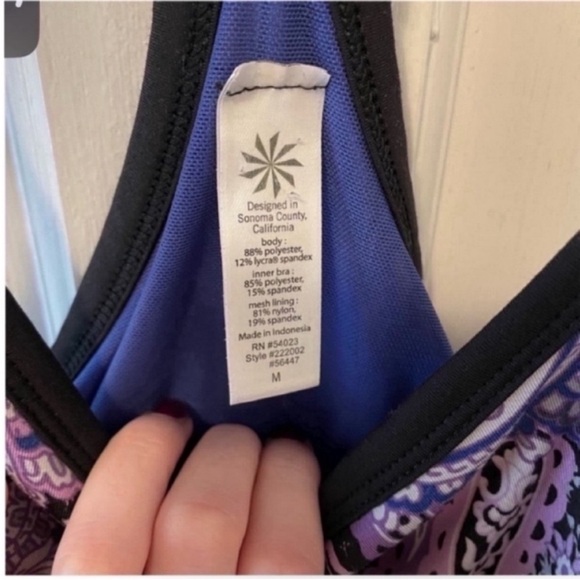 Athleta Paisley racerback top - Picture 2 of 2